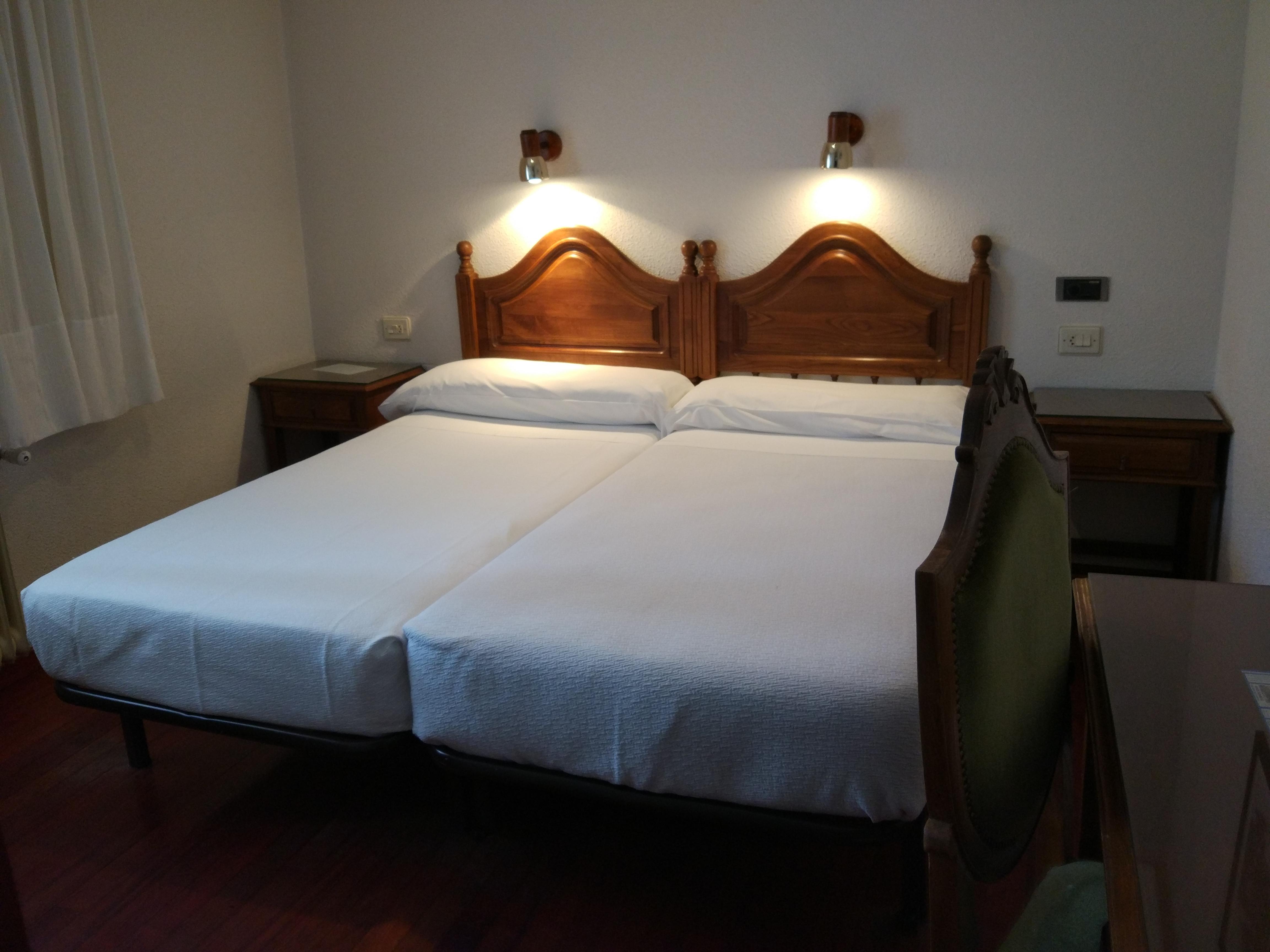 Hotel Los Perales Puebla de Sanabria Buitenkant foto