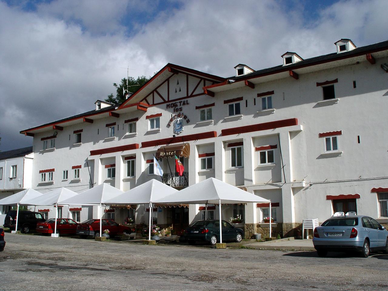 Hotel Los Perales Puebla de Sanabria Buitenkant foto